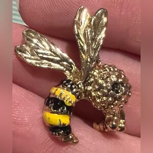 Vintage Gerry's Enamel Bumble Bee Brooch Pin Yellow Jacket Hornet Wasp Insect